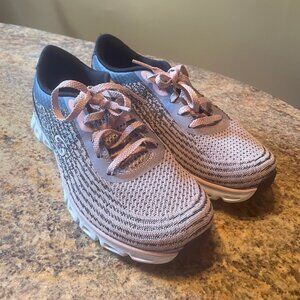 BRAND NEW Skechers Women's Air Cooled Memory Foam (Size 8)
